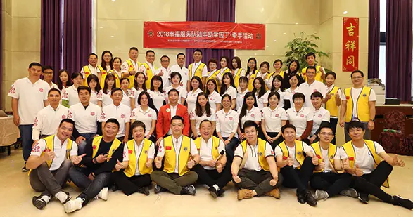 Shenzhen Lions Club Helps School Gardeners • Hand in Hand Charity Activities